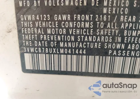 3VWCB7BUXLM041444